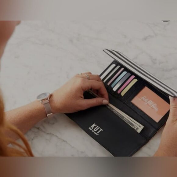 KUT from the Kloth Black&White Trifold Vegan Envelop Striped Wallet Bonus Chain - Picture 4 of 9